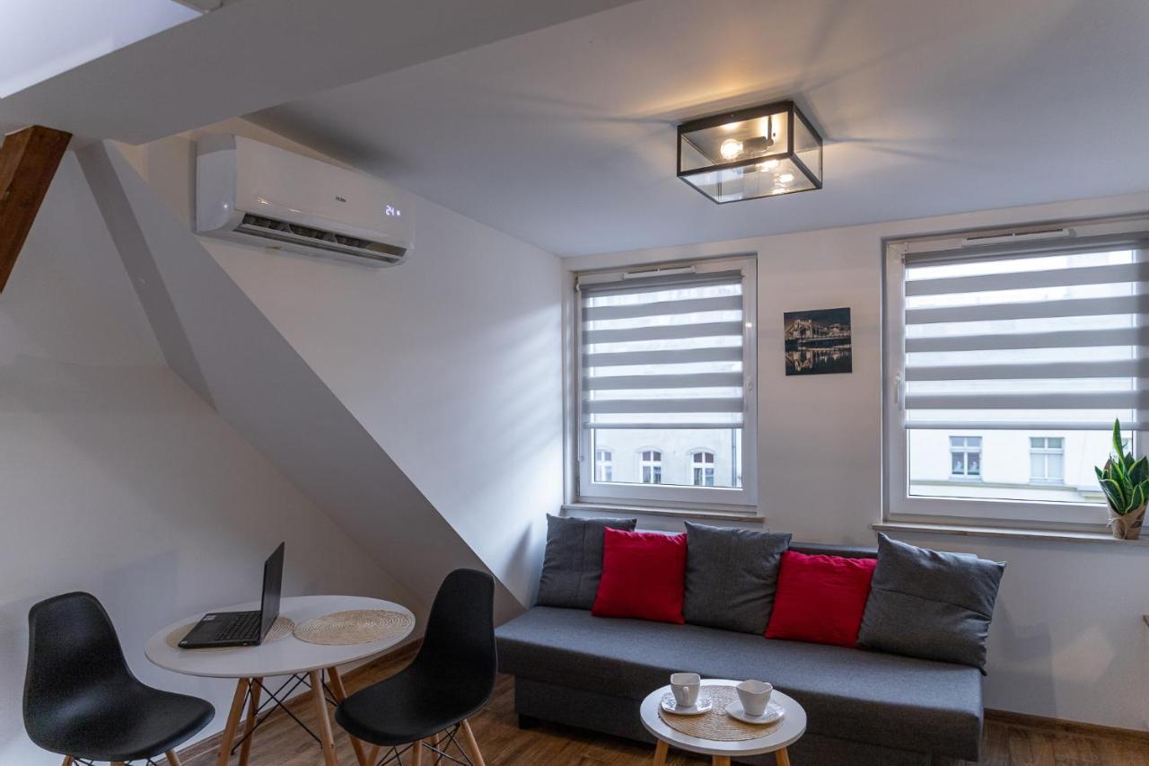 Apartamenty Niedaleko Dworca Od Wroclawapartament-Pl Buitenkant foto