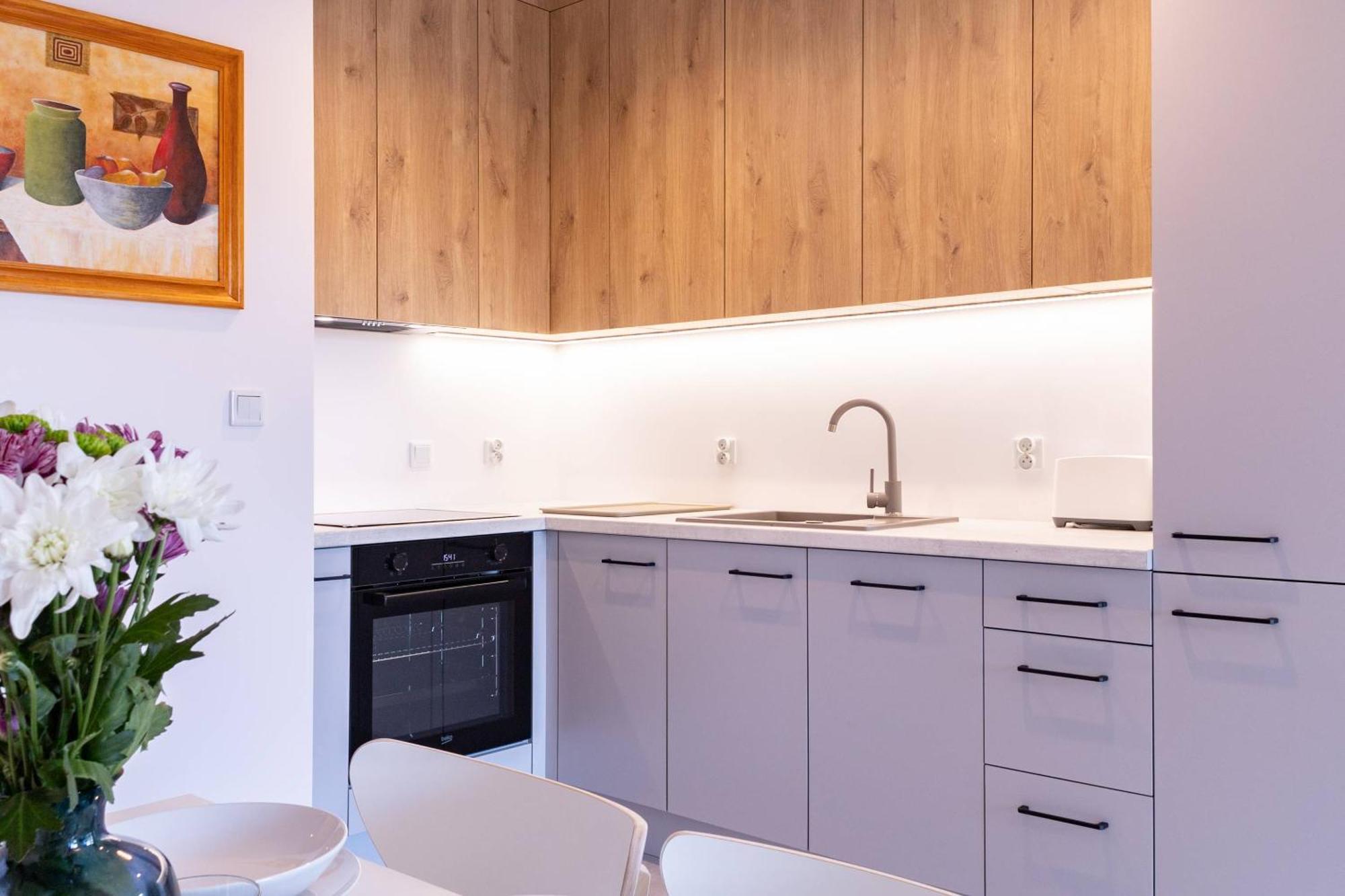 Apartamenty Niedaleko Dworca Od Wroclawapartament-Pl Buitenkant foto